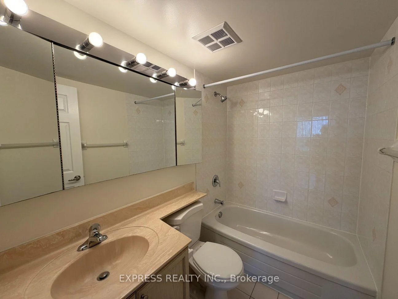 Photo 31 of Unit Lph12, 39 Pemberton Avenue, North York, Newtonbrook East — HOMEH