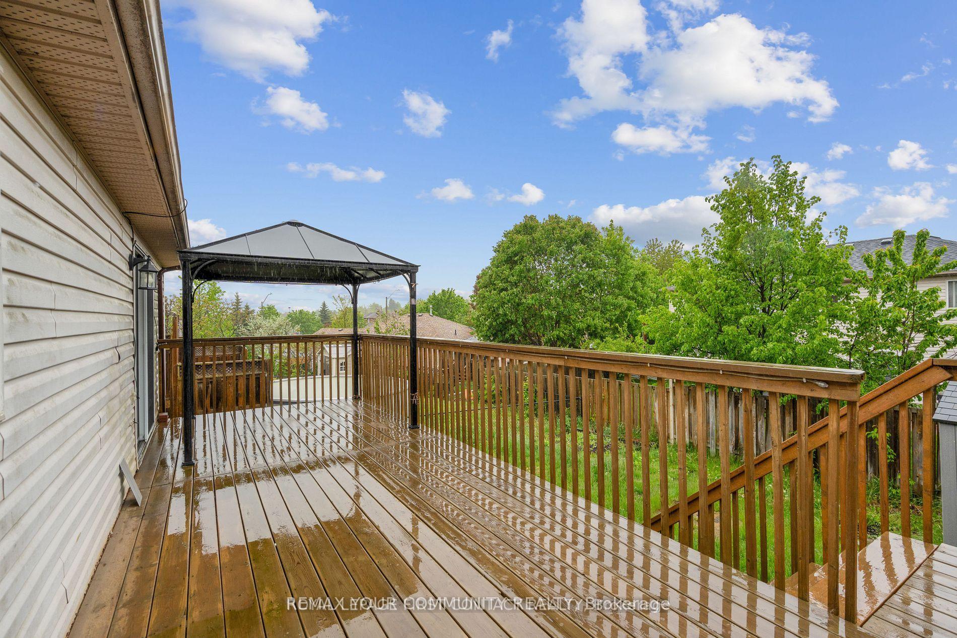 Photo 4 of Unit (main), 16 Waddington Crescent, Barrie, Holly — HOMEH