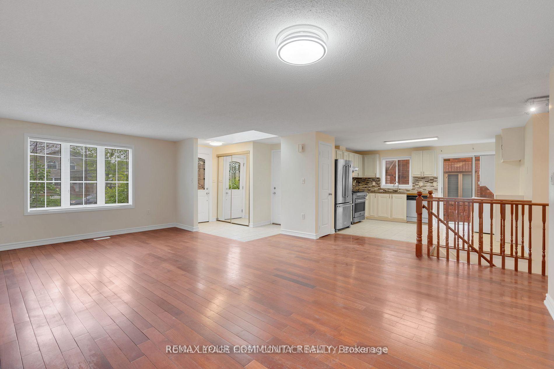 Photo 9 of Unit (main), 16 Waddington Crescent, Barrie, Holly — HOMEH