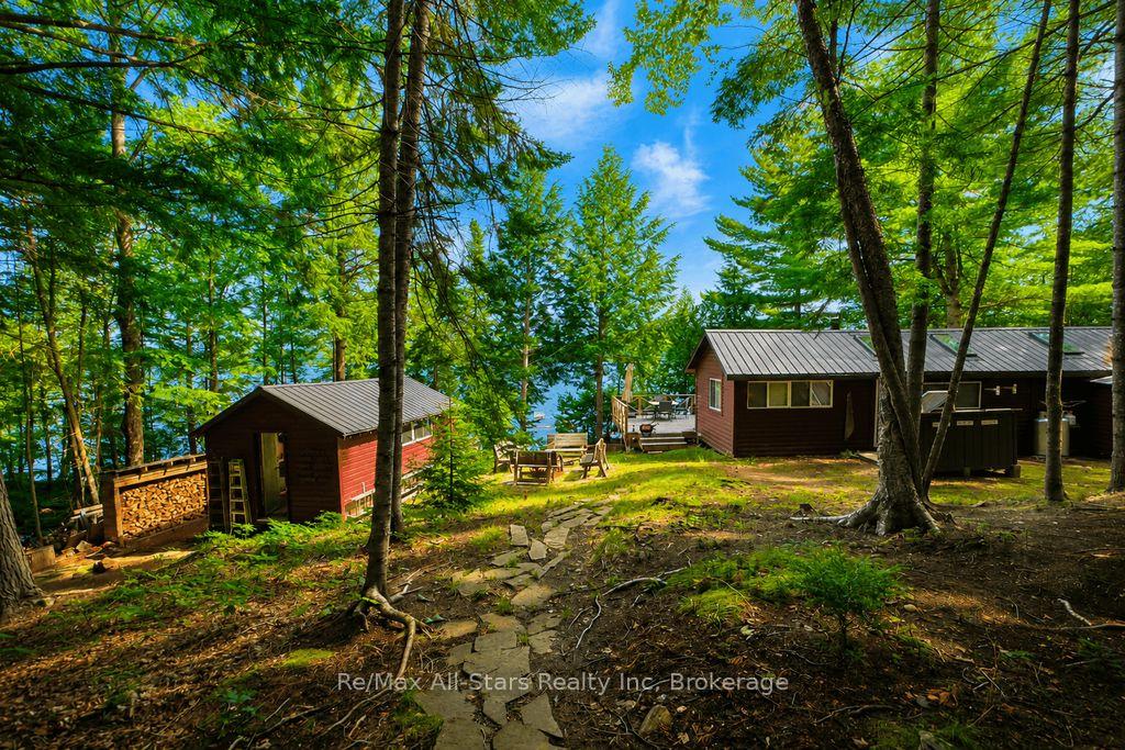 Photo 9 of 1142 Smoke Lake, South Algonquin — HOMEH
