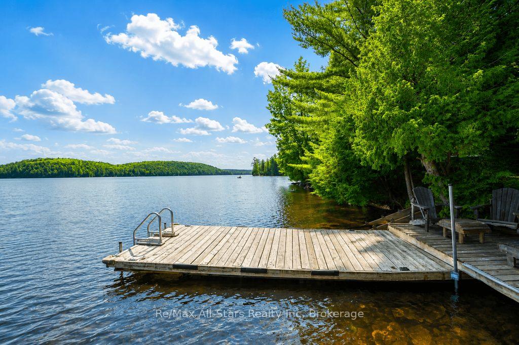 Photo 14 of 1142 Smoke Lake, South Algonquin — HOMEH