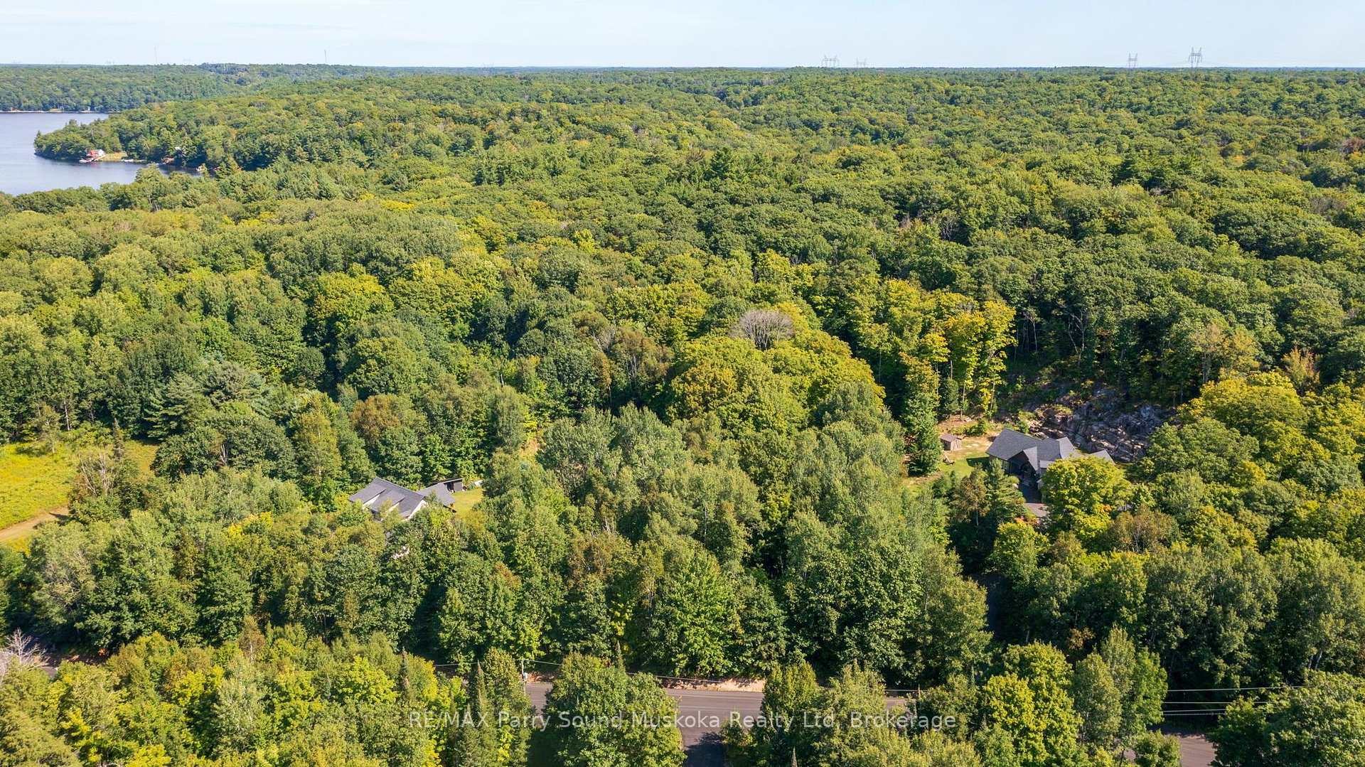 Photo 2 of 4 Mountain Basin Drive, McDougall — HOMEH