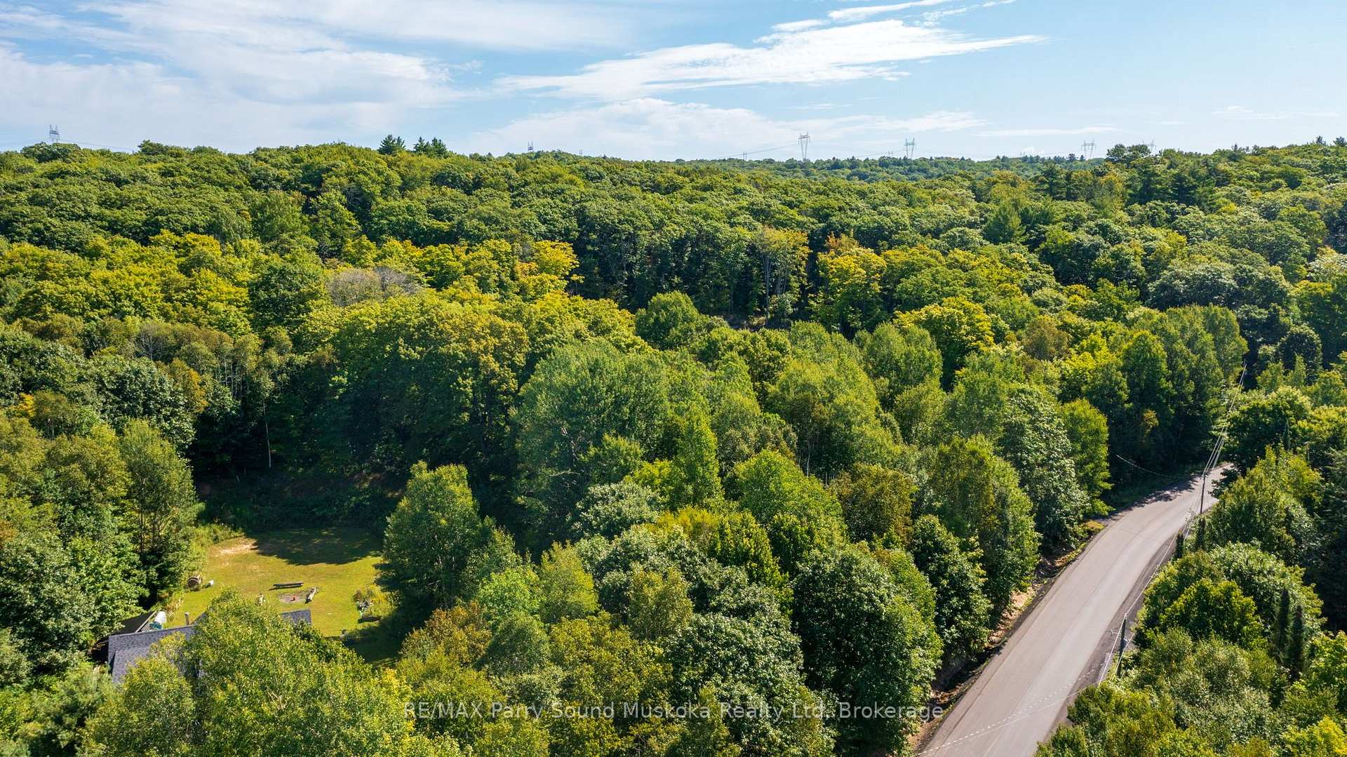 Photo 9 of 4 Mountain Basin Drive, McDougall — HOMEH