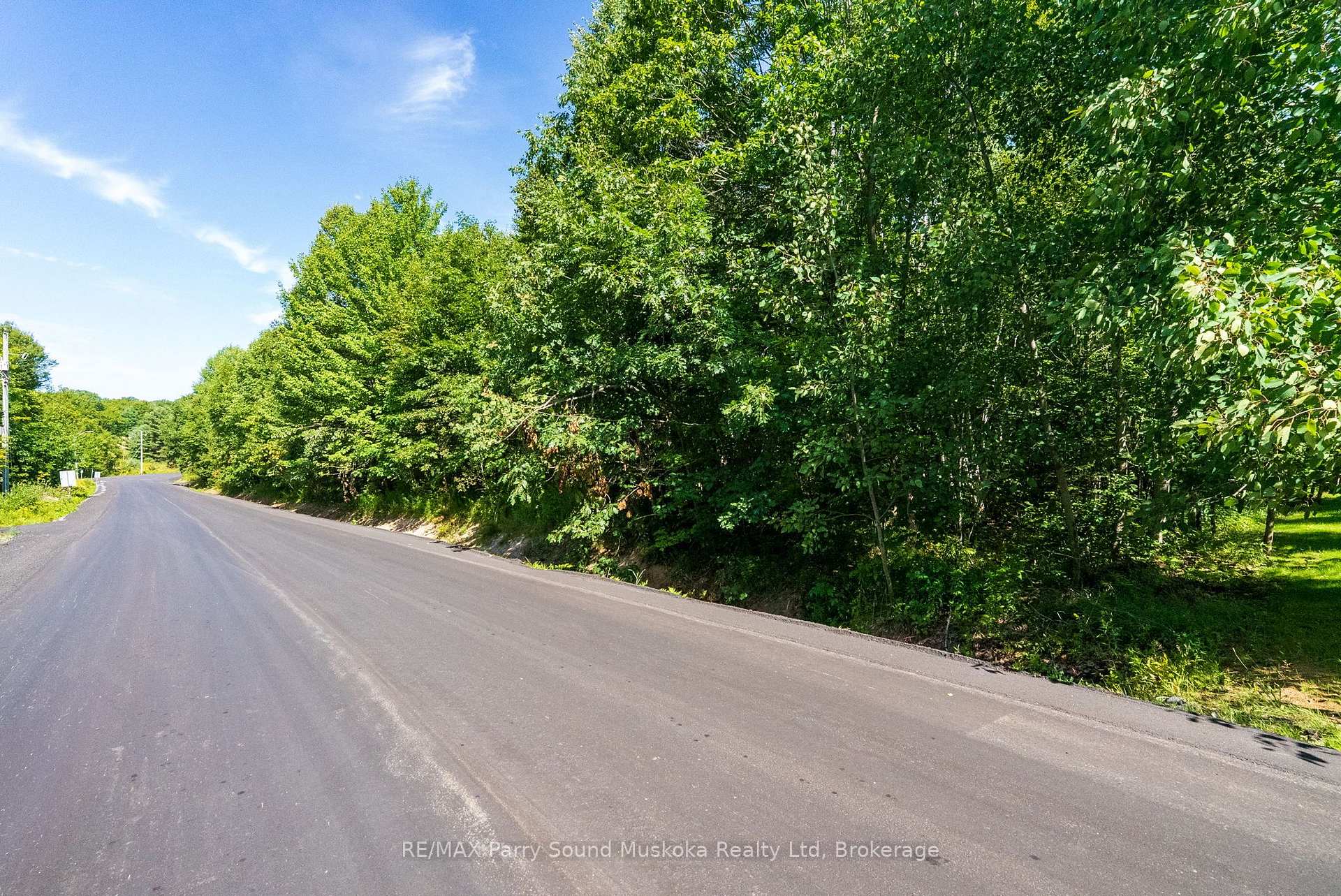 Photo 17 of 4 Mountain Basin Drive, McDougall — HOMEH