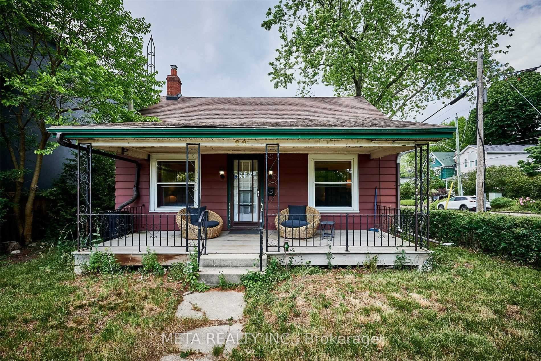 Photo 1 of 22 Freeman Street S, Scarborough, Birchcliffe-Cliffside — HOMEH