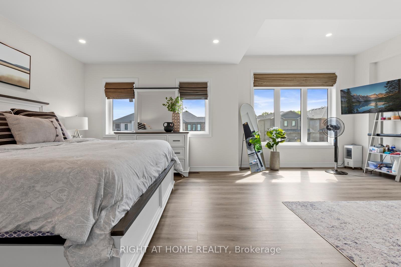 Photo 20 of 131 Terrace Drive, Grimsby, Grimsby East — HOMEH