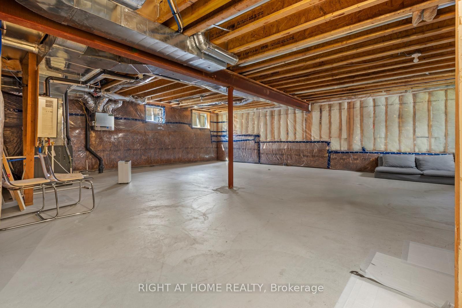 Photo 47 of 131 Terrace Drive, Grimsby, Grimsby East — HOMEH