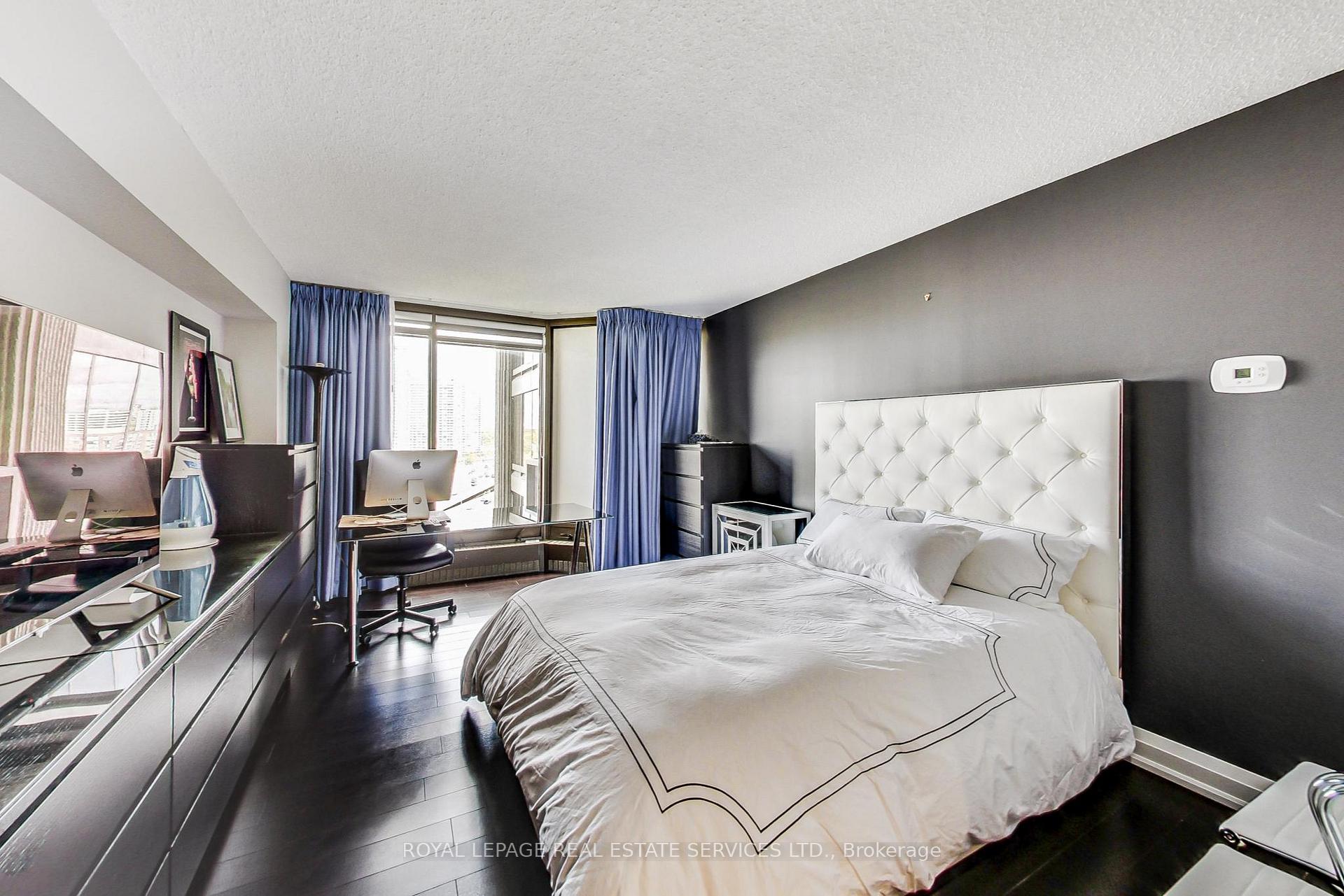 Photo 8 of Unit 1110, 2045 Lake Shore Boulevard W, Etobicoke, Mimico — HOMEH