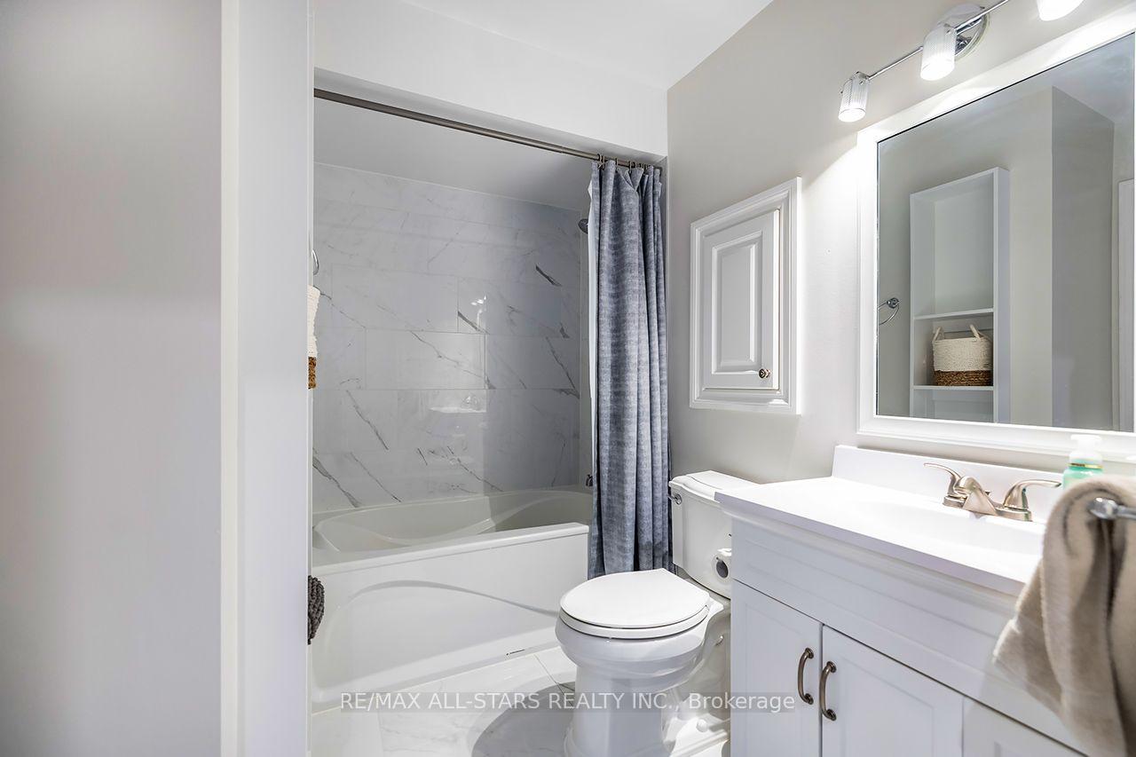 Photo 19 of Unit 19, 19 Adams Court, Uxbridge — HOMEH