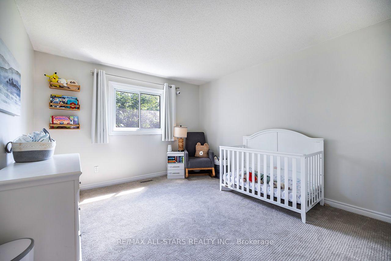 Photo 20 of Unit 19, 19 Adams Court, Uxbridge — HOMEH