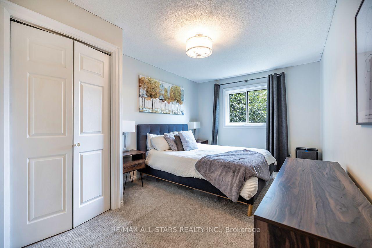 Photo 23 of Unit 19, 19 Adams Court, Uxbridge — HOMEH