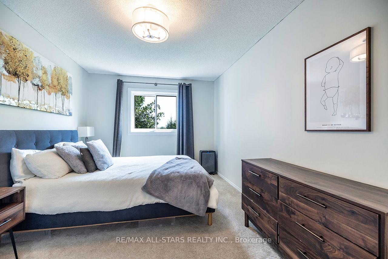 Photo 24 of Unit 19, 19 Adams Court, Uxbridge — HOMEH