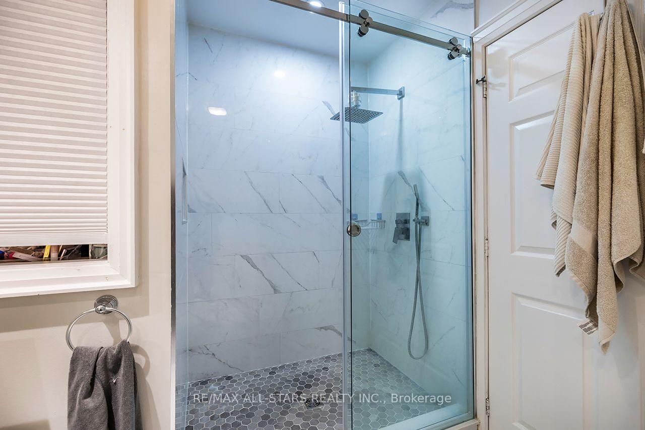 Photo 27 of Unit 19, 19 Adams Court, Uxbridge — HOMEH