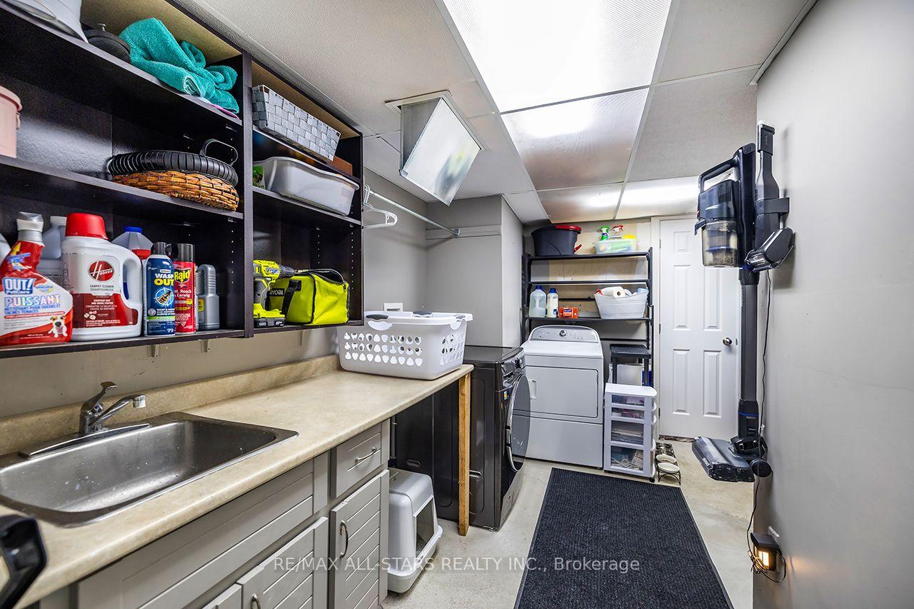 Photo 28 of Unit 19, 19 Adams Court, Uxbridge — HOMEH
