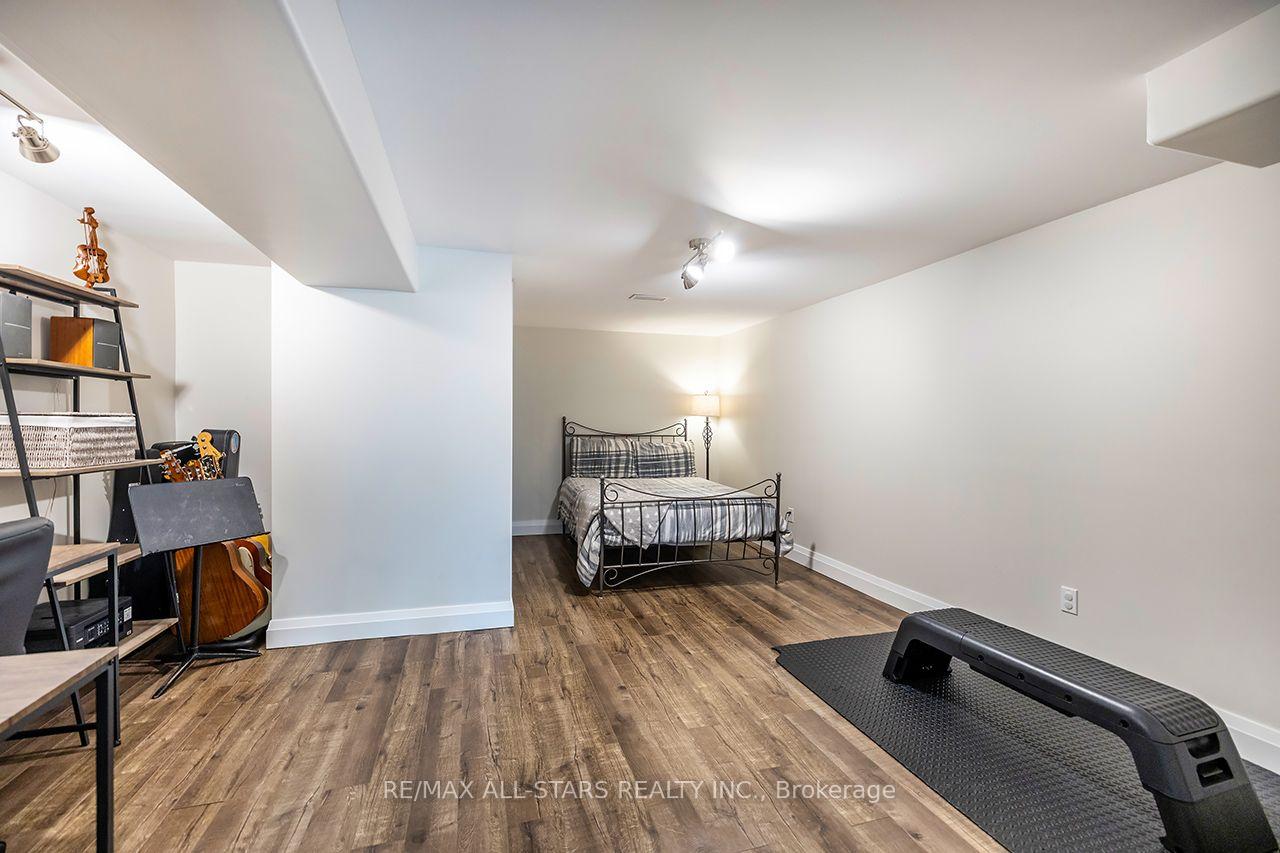 Photo 30 of Unit 19, 19 Adams Court, Uxbridge — HOMEH