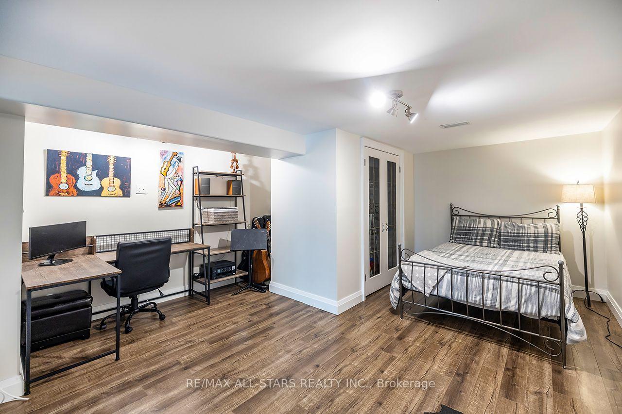 Photo 31 of Unit 19, 19 Adams Court, Uxbridge — HOMEH