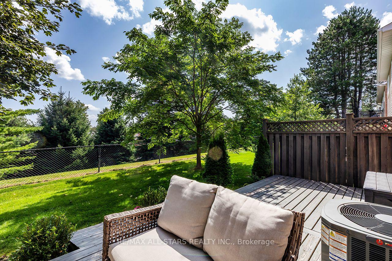 Photo 42 of Unit 19, 19 Adams Court, Uxbridge — HOMEH
