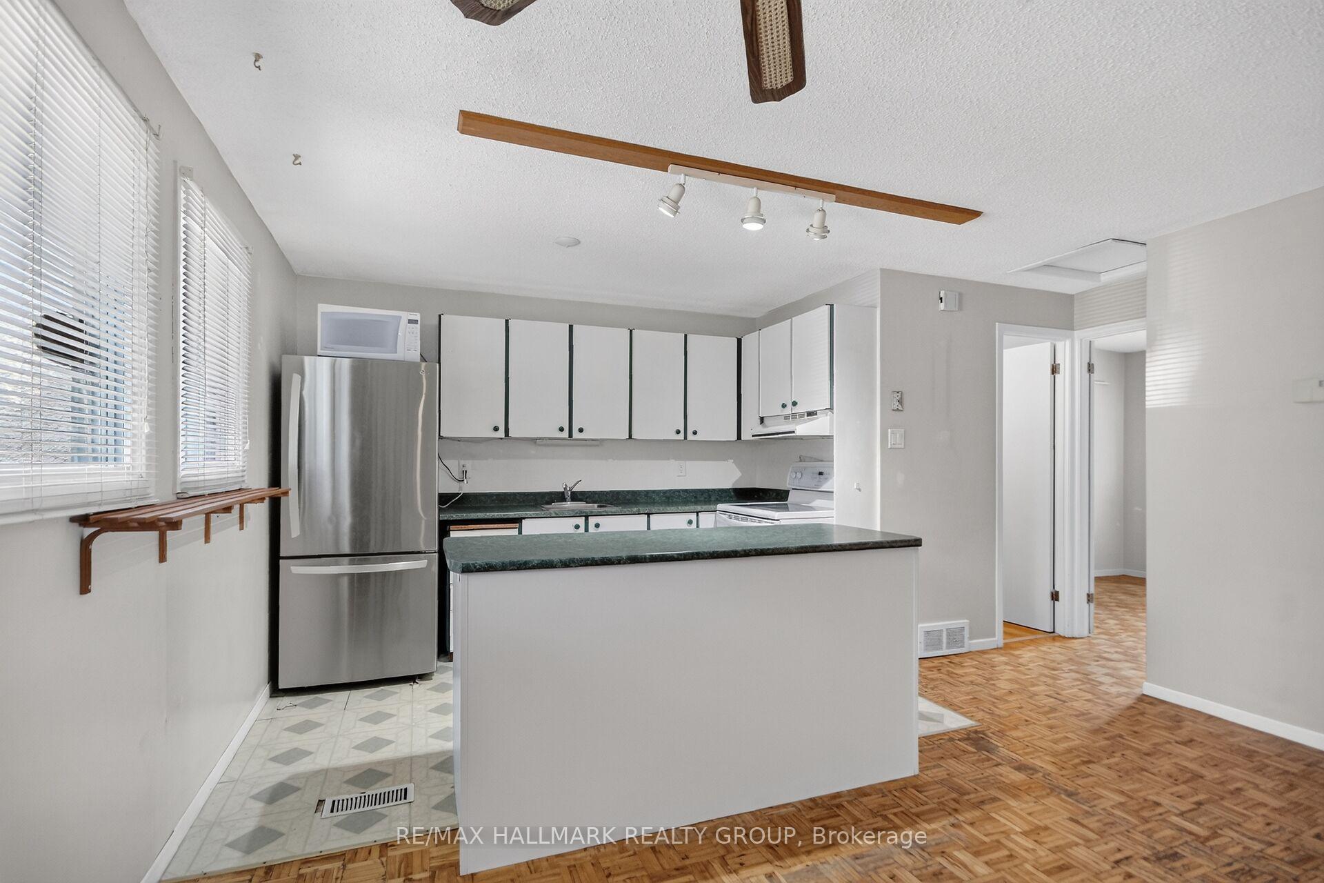 Photo 22 of 140 Rothesay Drive, Ottawa, Kanata - Glencairn/Hazeldean — HOMEH