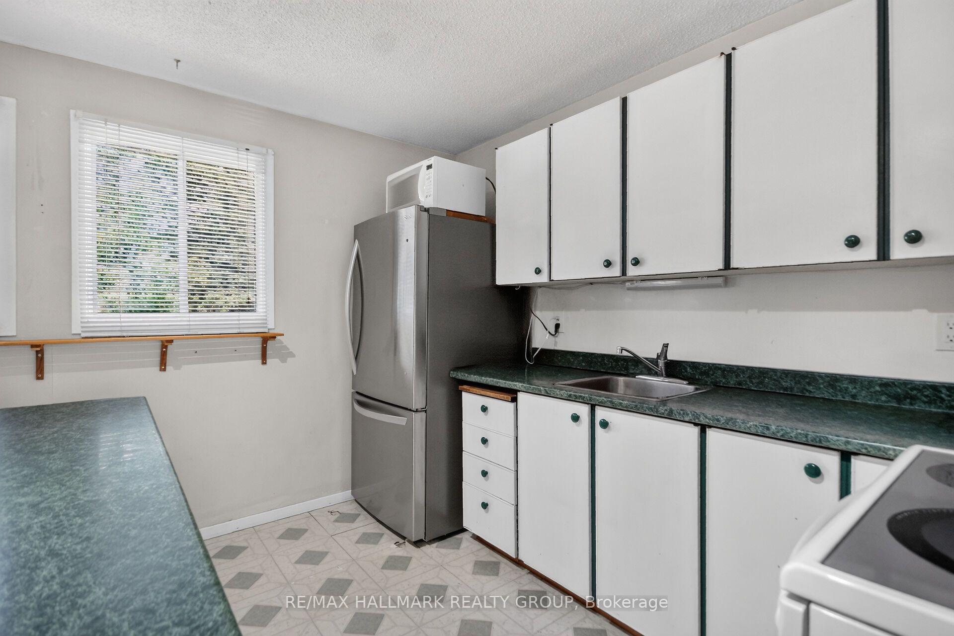 Photo 24 of 140 Rothesay Drive, Ottawa, Kanata - Glencairn/Hazeldean — HOMEH