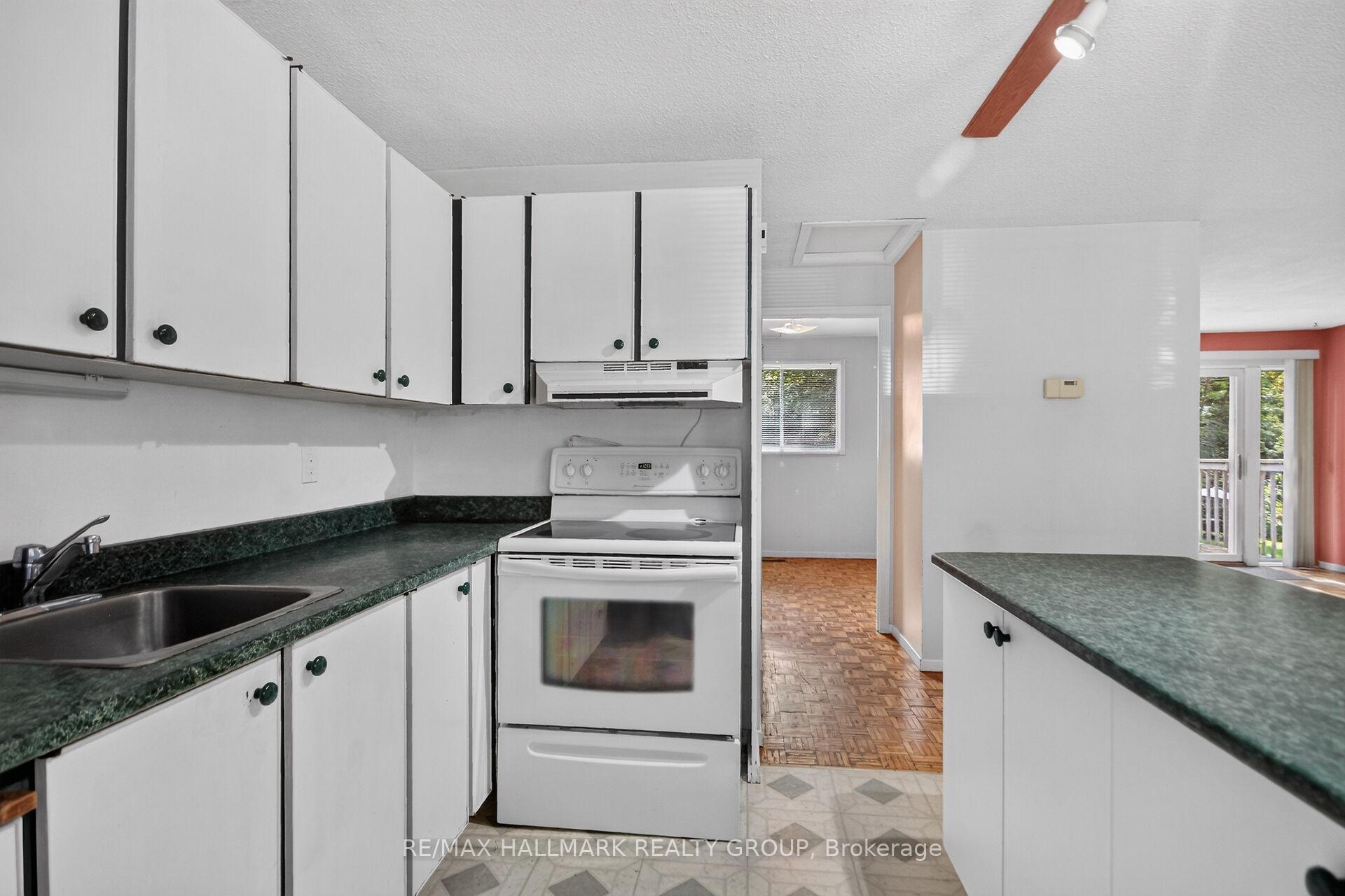 Photo 26 of 140 Rothesay Drive, Ottawa, Kanata - Glencairn/Hazeldean — HOMEH