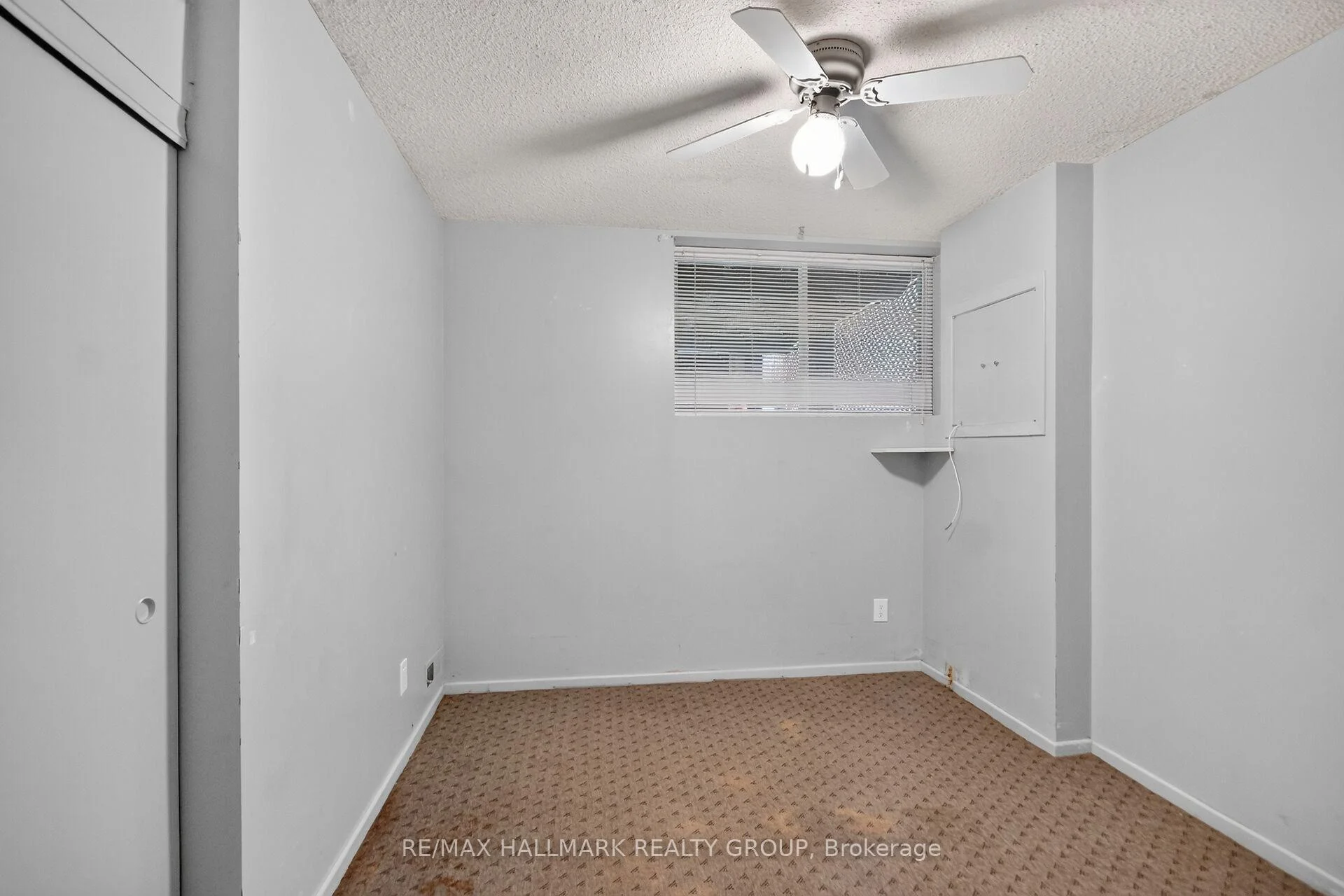 Photo 15 of 140 Rothesay Drive, Ottawa, Kanata - Glencairn/Hazeldean — HOMEH