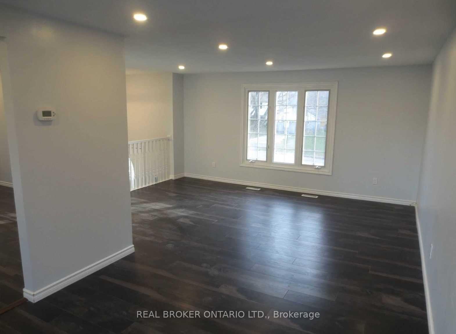 Photo 7 of Unit Upper, 18 Chippawa Court, Barrie, North Shore — HOMEH