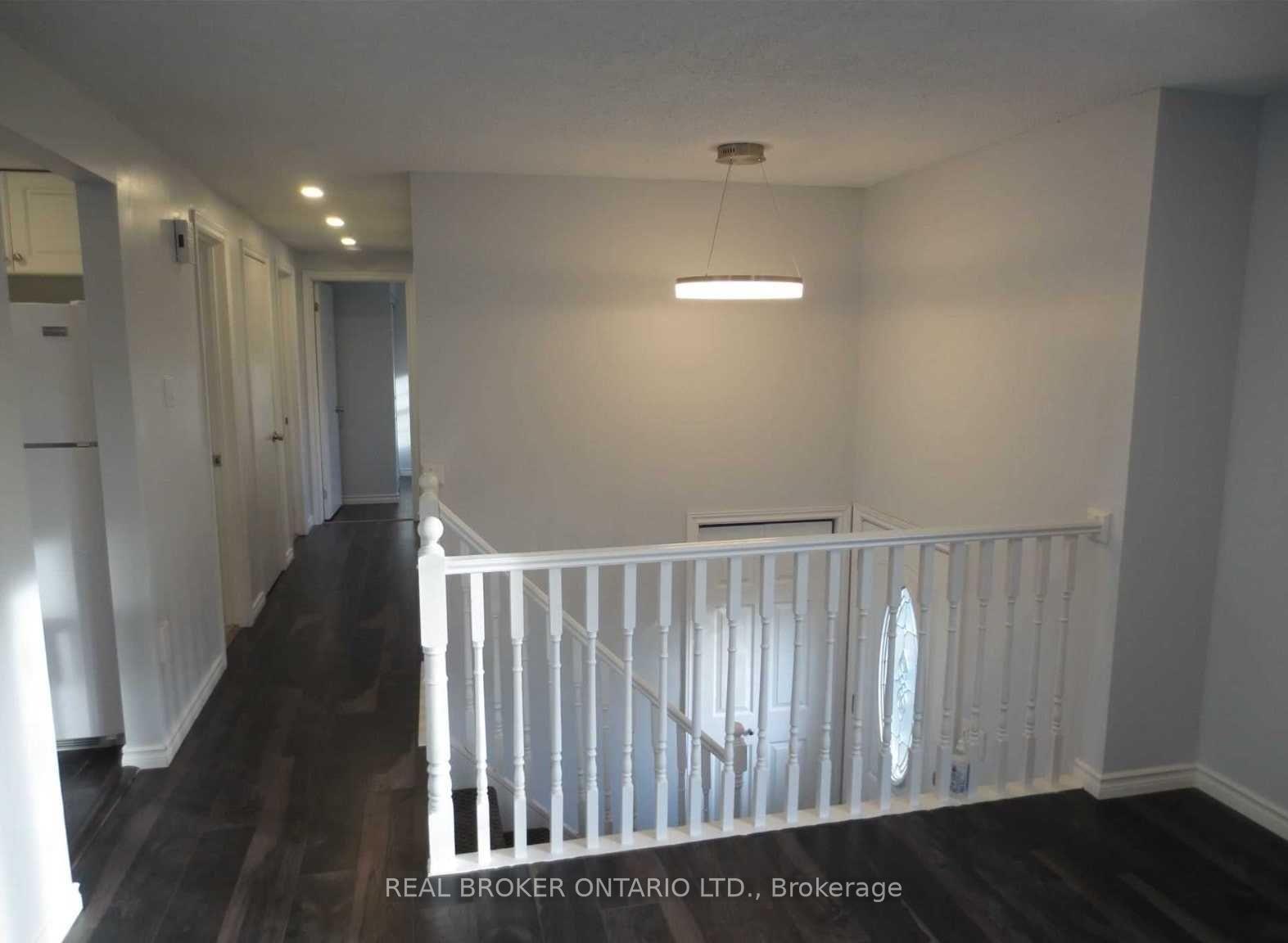 Photo 15 of Unit Upper, 18 Chippawa Court, Barrie, North Shore — HOMEH
