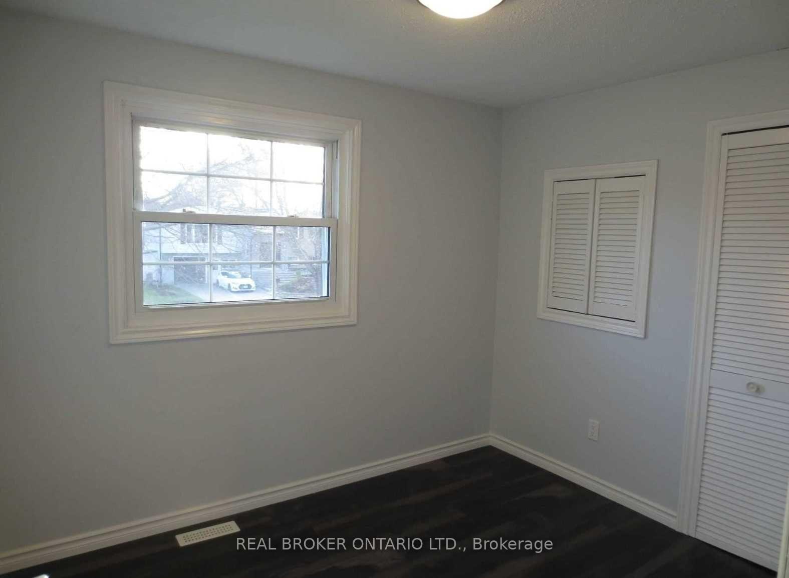 Photo 21 of Unit Upper, 18 Chippawa Court, Barrie, North Shore — HOMEH
