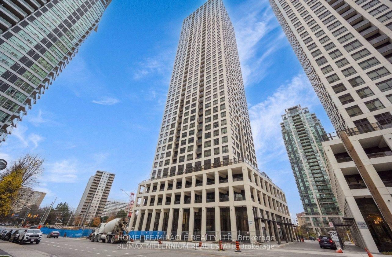Front of Unit 1106, 30 Elm Drive