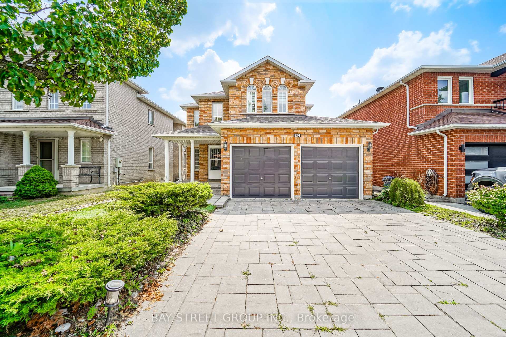 Photo 5 of 72 Purcell Crescent, Vaughan, Maple — HOMEH