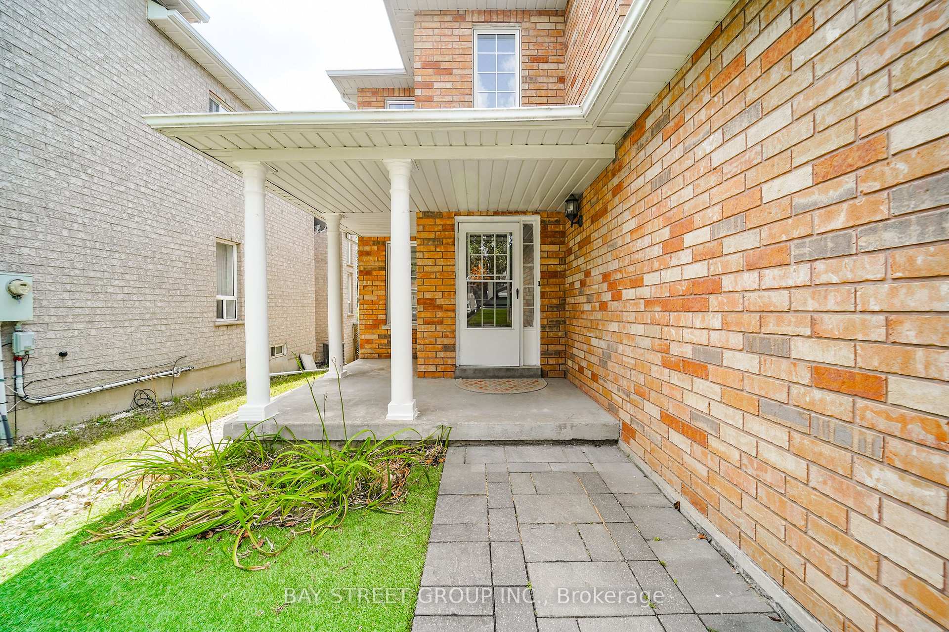 Photo 12 of 72 Purcell Crescent, Vaughan, Maple — HOMEH