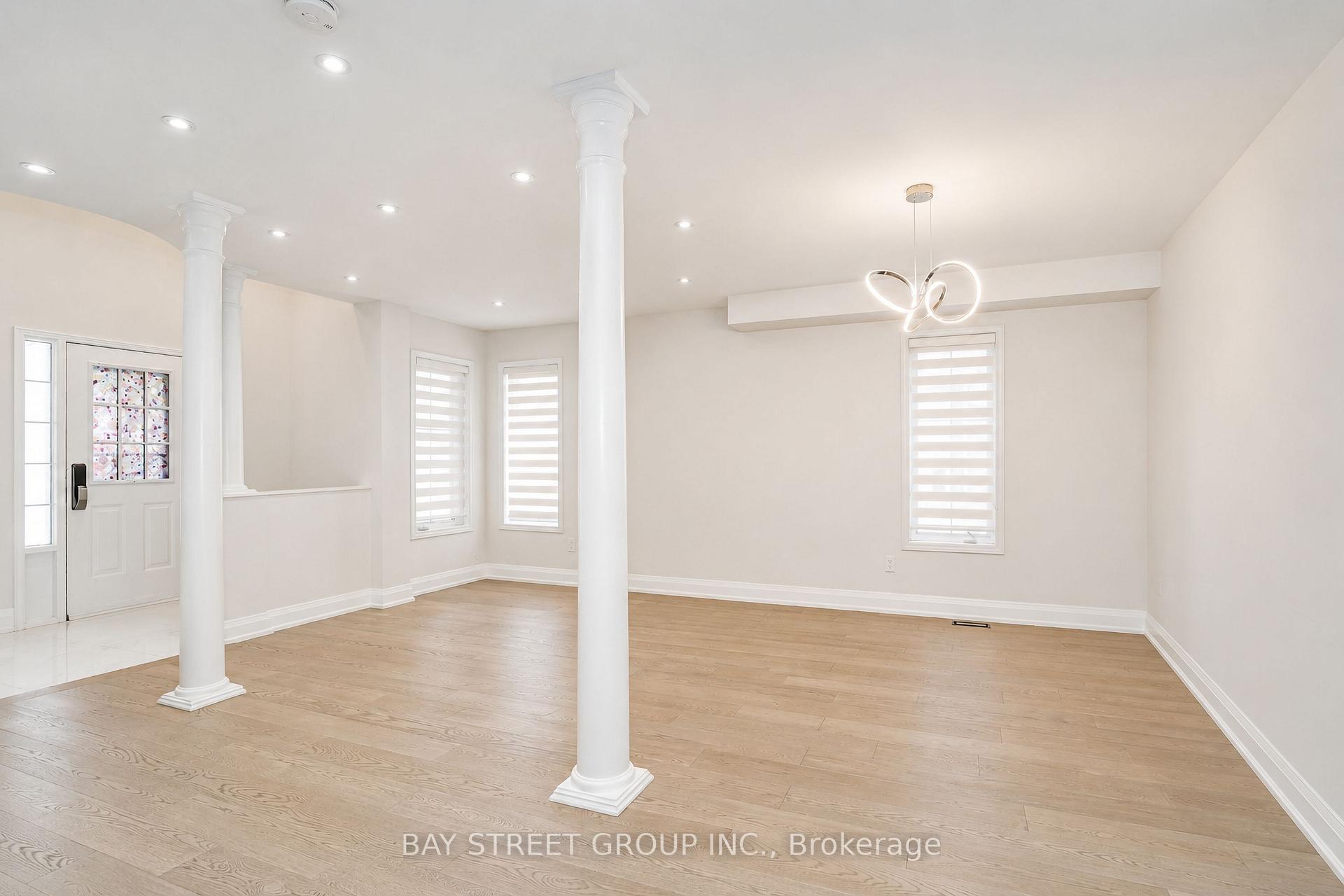 Photo 20 of 72 Purcell Crescent, Vaughan, Maple — HOMEH