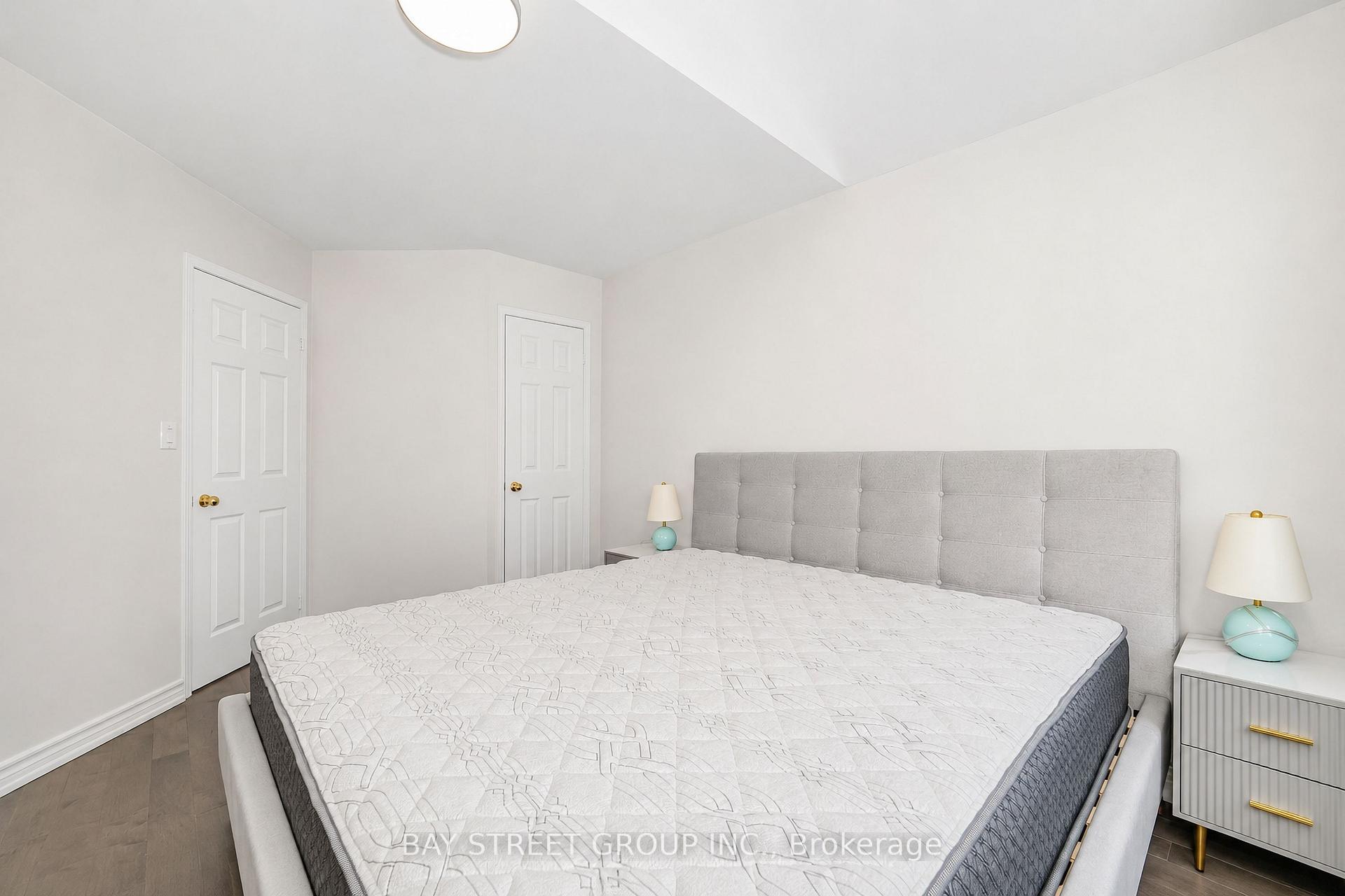 Photo 27 of 72 Purcell Crescent, Vaughan, Maple — HOMEH