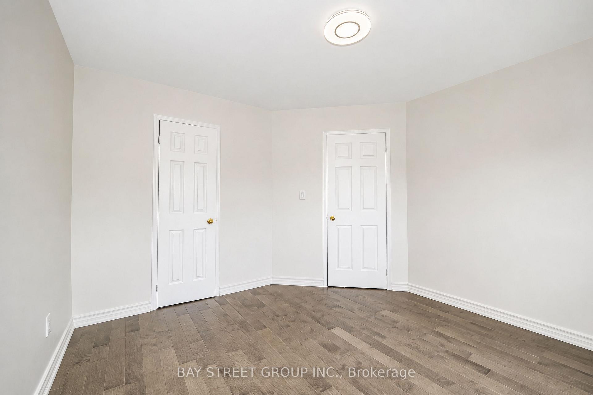 Photo 32 of 72 Purcell Crescent, Vaughan, Maple — HOMEH