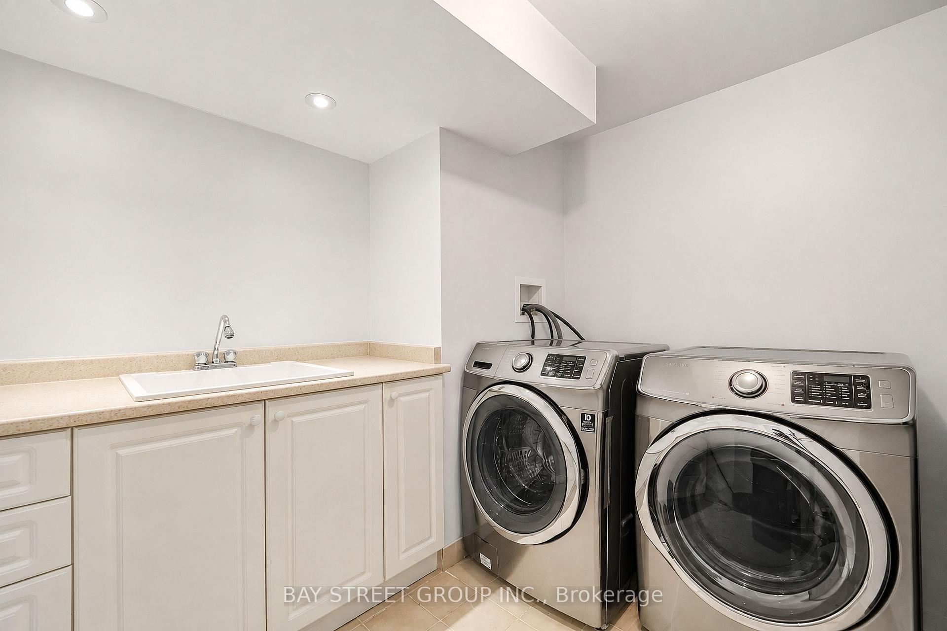Photo 47 of 72 Purcell Crescent, Vaughan, Maple — HOMEH