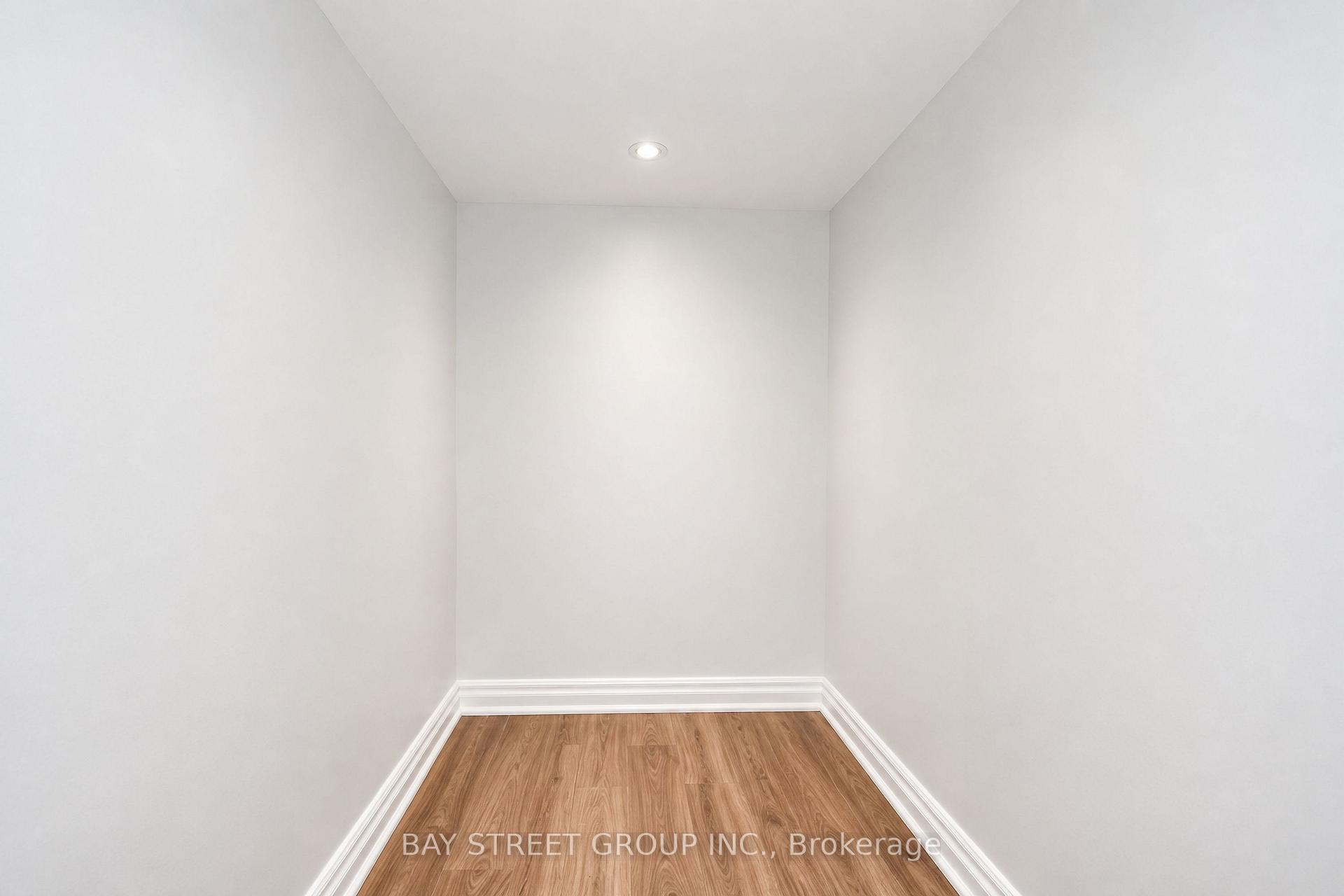 Photo 48 of 72 Purcell Crescent, Vaughan, Maple — HOMEH