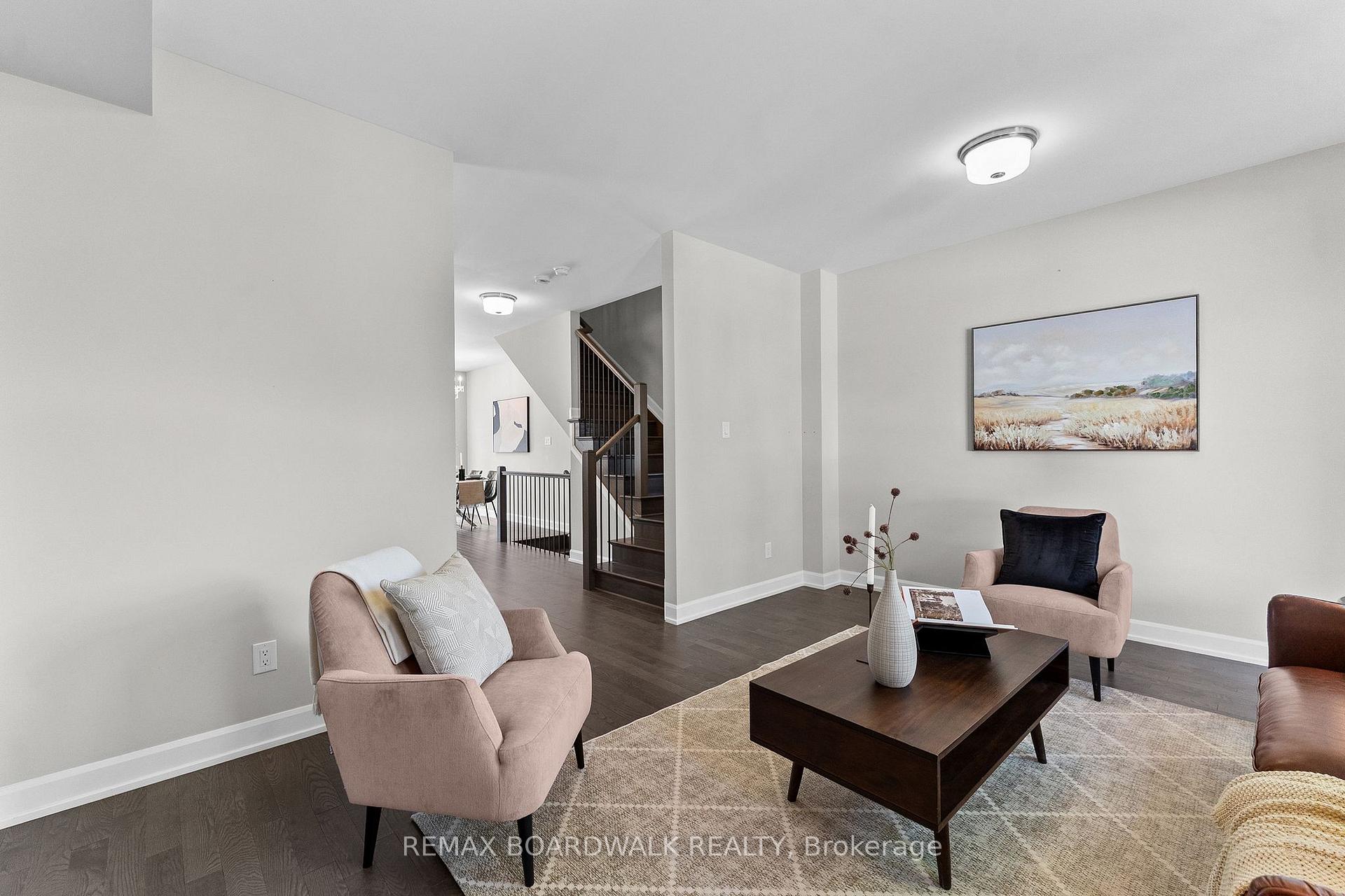 Photo 11 of 14 Philosopher Private, Ottawa, Ottawa East — HOMEH