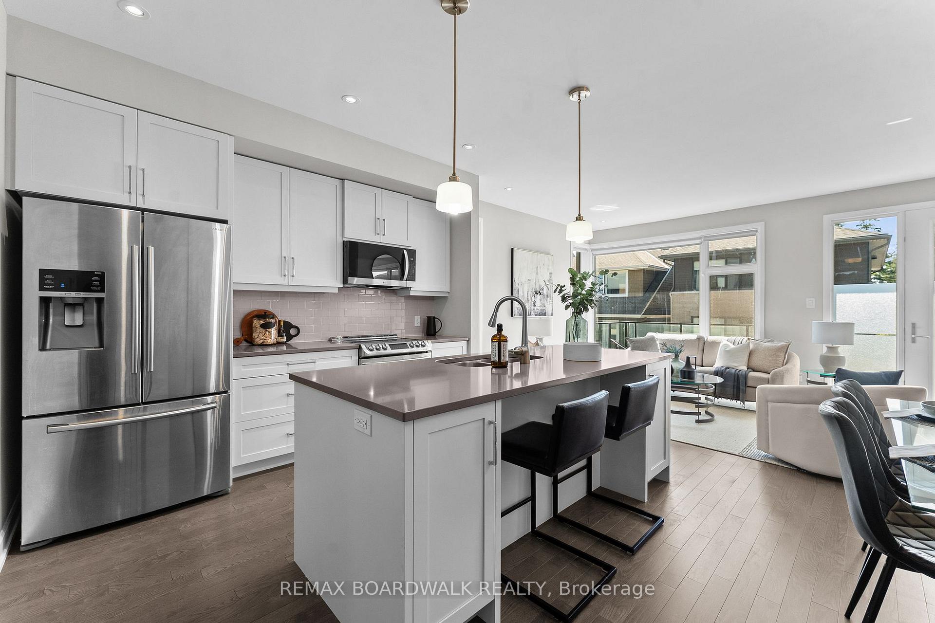 Photo 22 of 14 Philosopher Private, Ottawa, Ottawa East — HOMEH