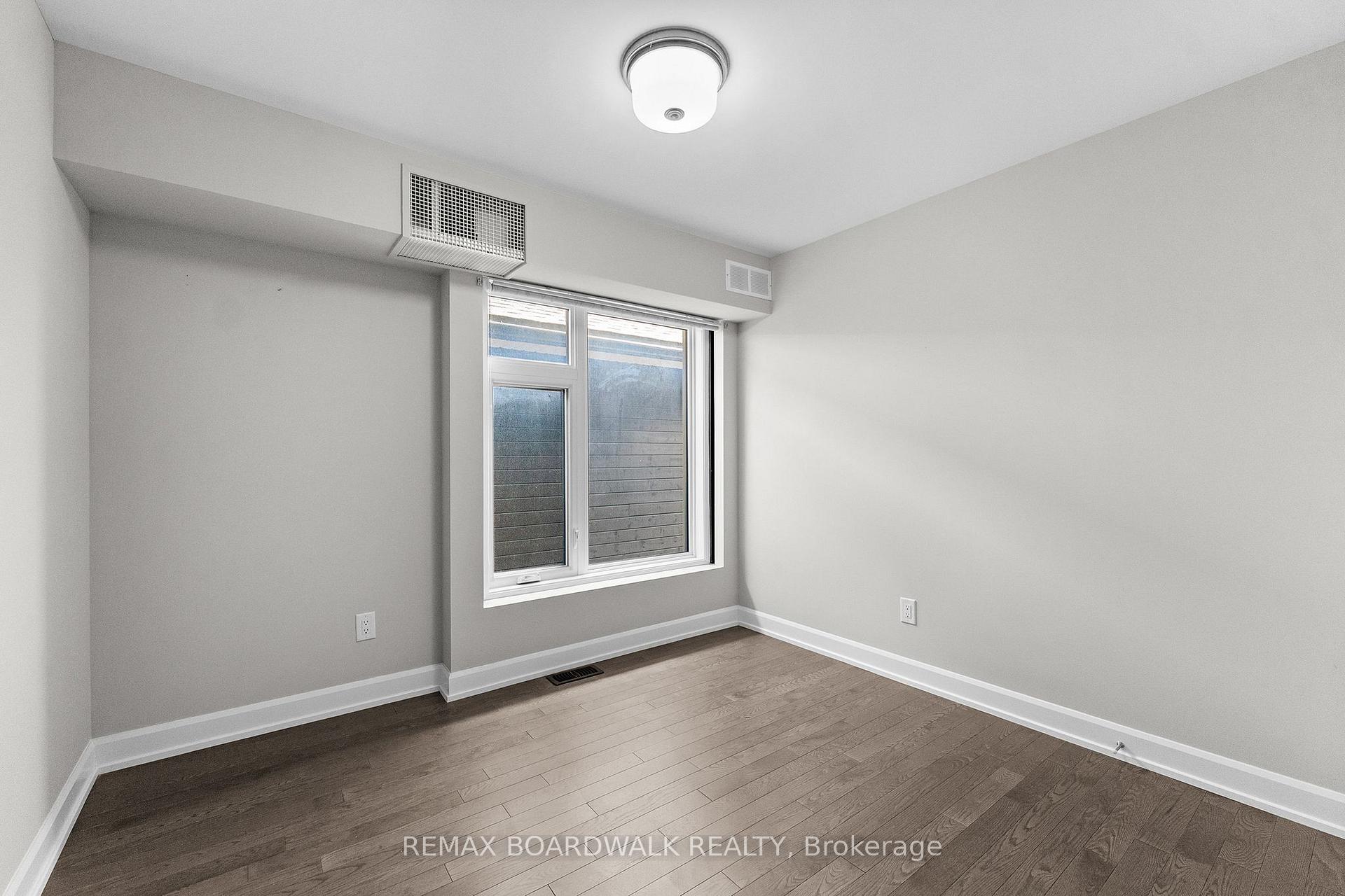 Photo 36 of 14 Philosopher Private, Ottawa, Ottawa East — HOMEH