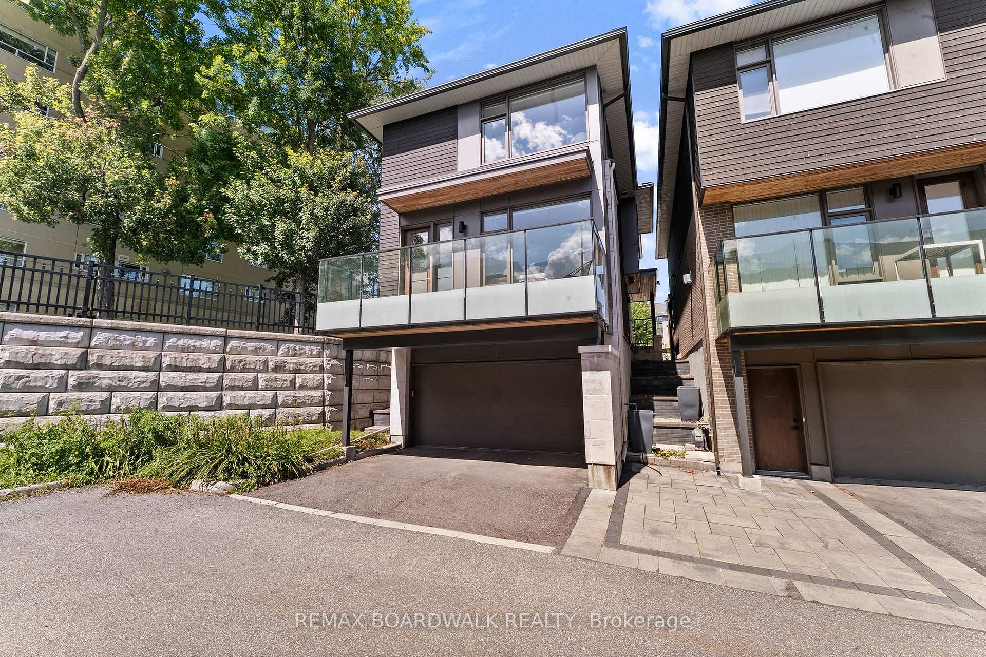 Photo 43 of 14 Philosopher Private, Ottawa, Ottawa East — HOMEH