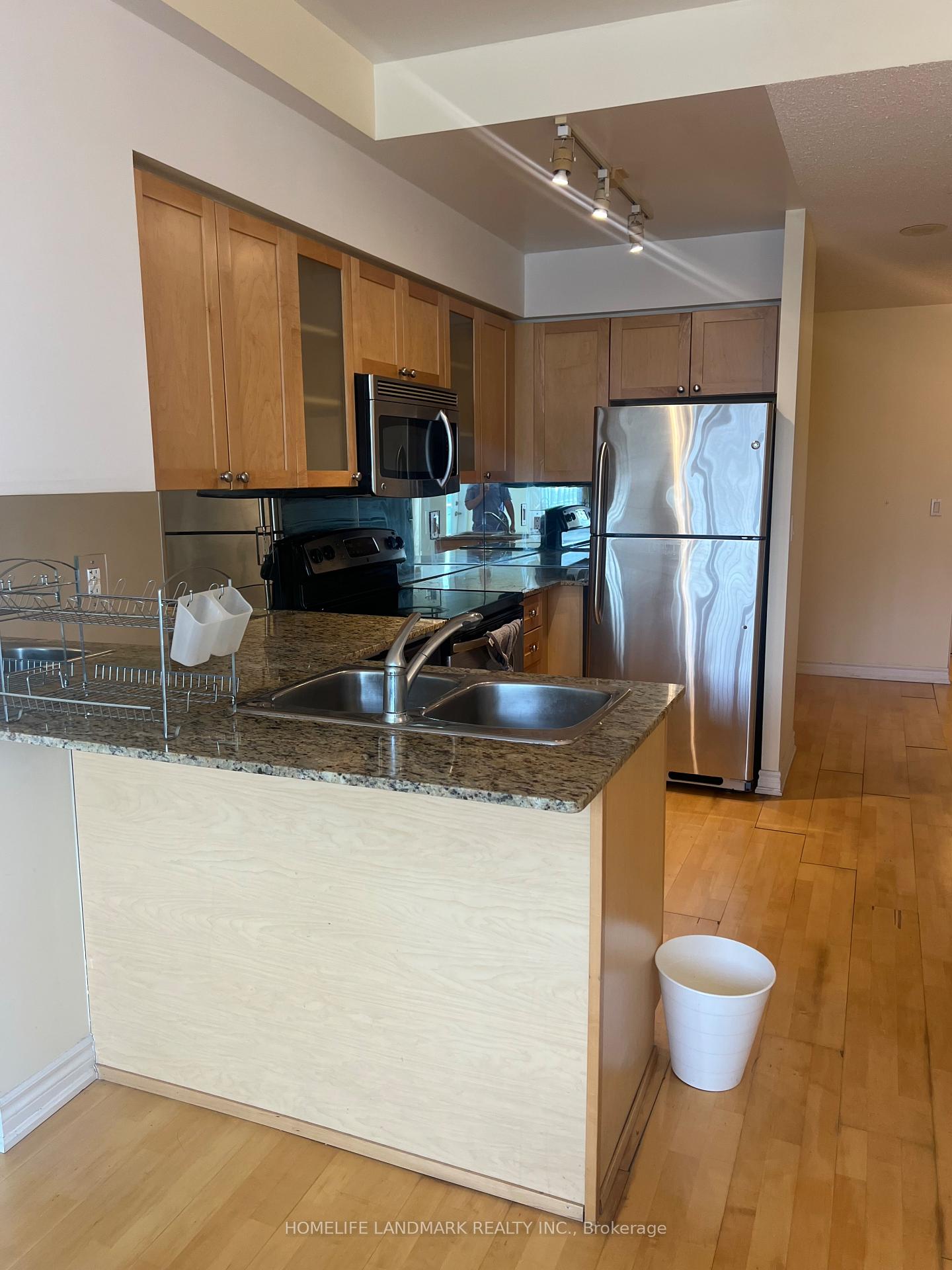 Photo 8 of Unit 3110, 761 Bay Street, Toronto, Bay Street Corridor — HOMEH