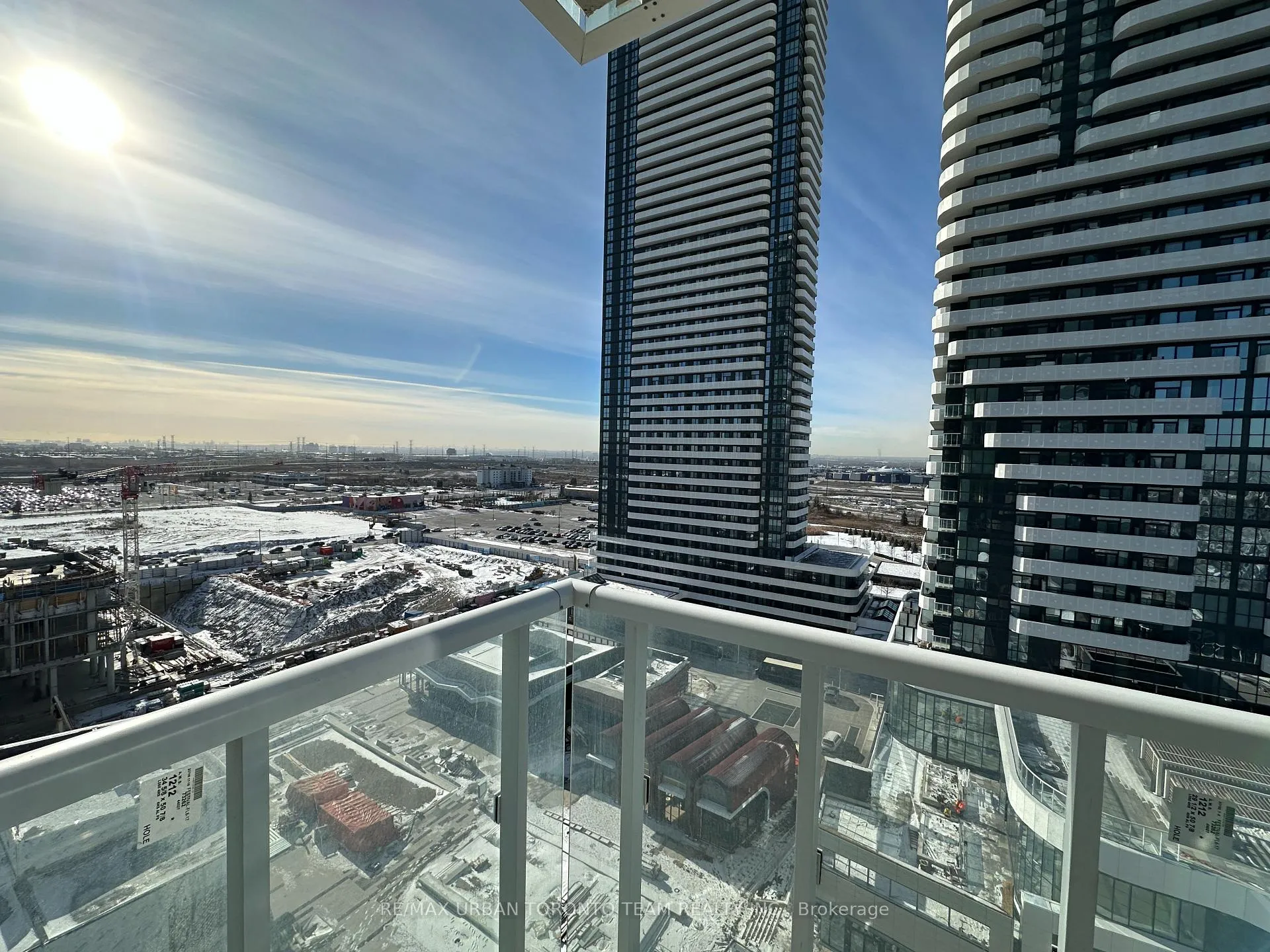 Photo 9 of Unit 1212, 8 Interchange Way, Vaughan, Vaughan Corporate Centre — HOMEH