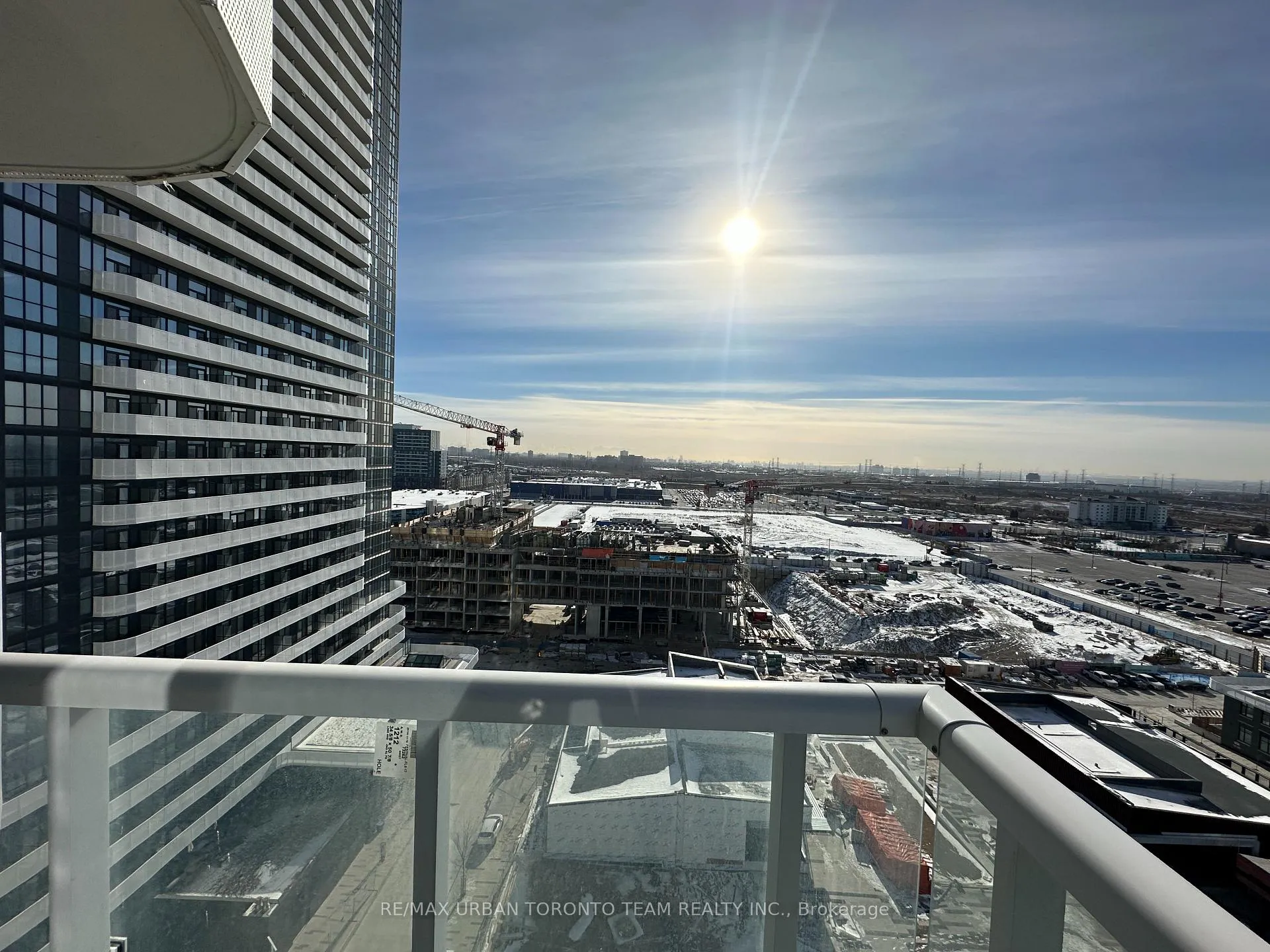 Photo 10 of Unit 1212, 8 Interchange Way, Vaughan, Vaughan Corporate Centre — HOMEH