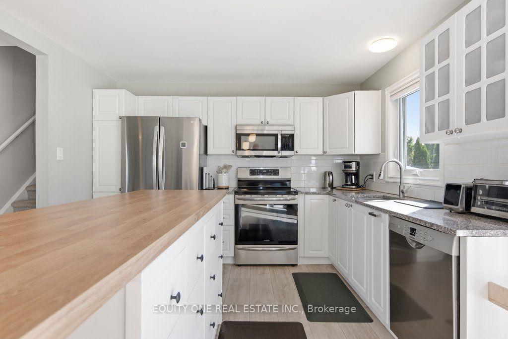 Photo 6 of 620 Loucks Drive, Russell, Village of Russell — HOMEH