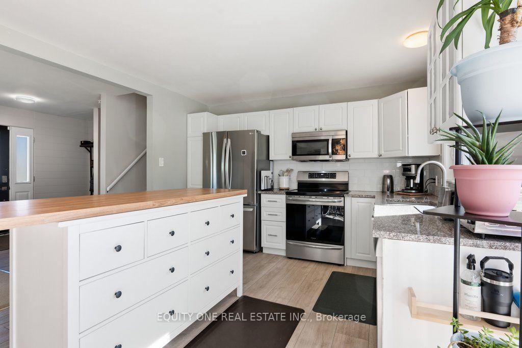Photo 9 of 620 Loucks Drive, Russell, Village of Russell — HOMEH