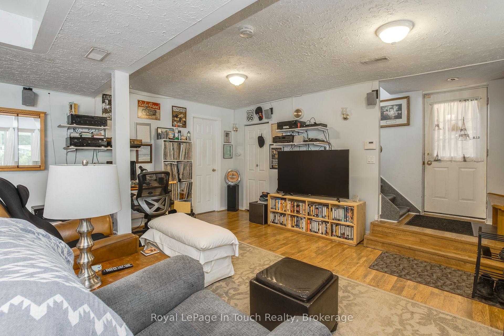 Photo 8 of 33 Grandview Road, Tay, Rural Tay — HOMEH