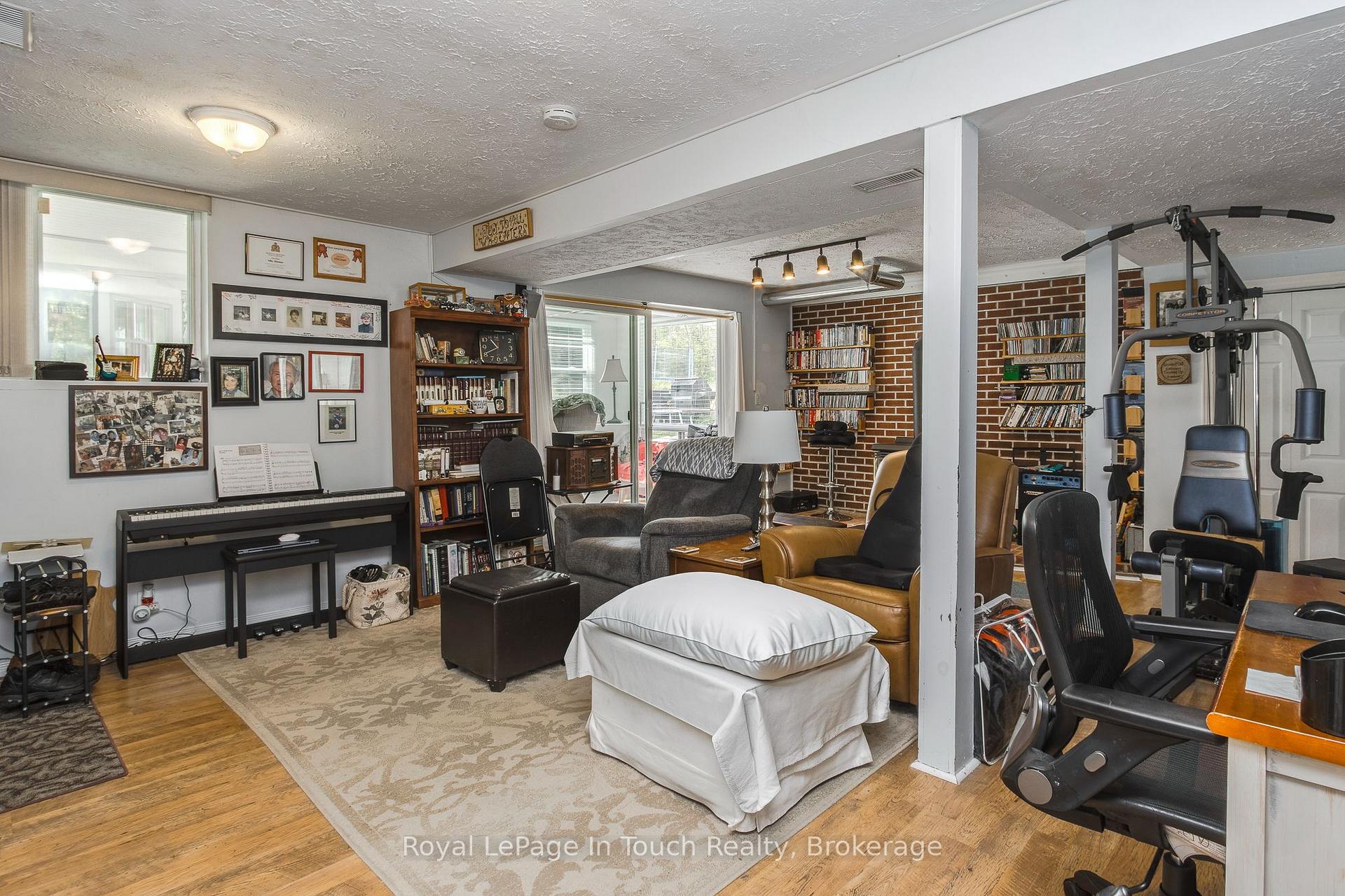 Photo 9 of 33 Grandview Road, Tay, Rural Tay — HOMEH