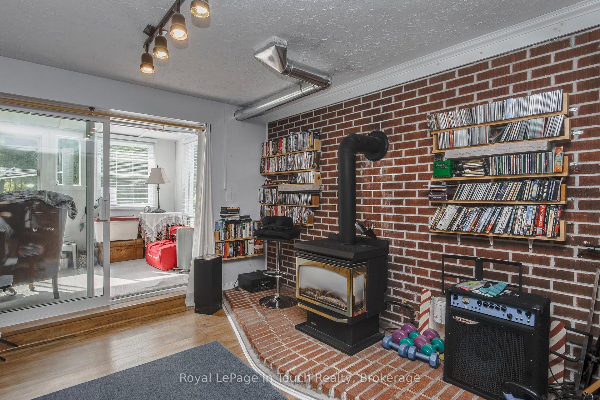 Photo 11 of 33 Grandview Road, Tay, Rural Tay — HOMEH