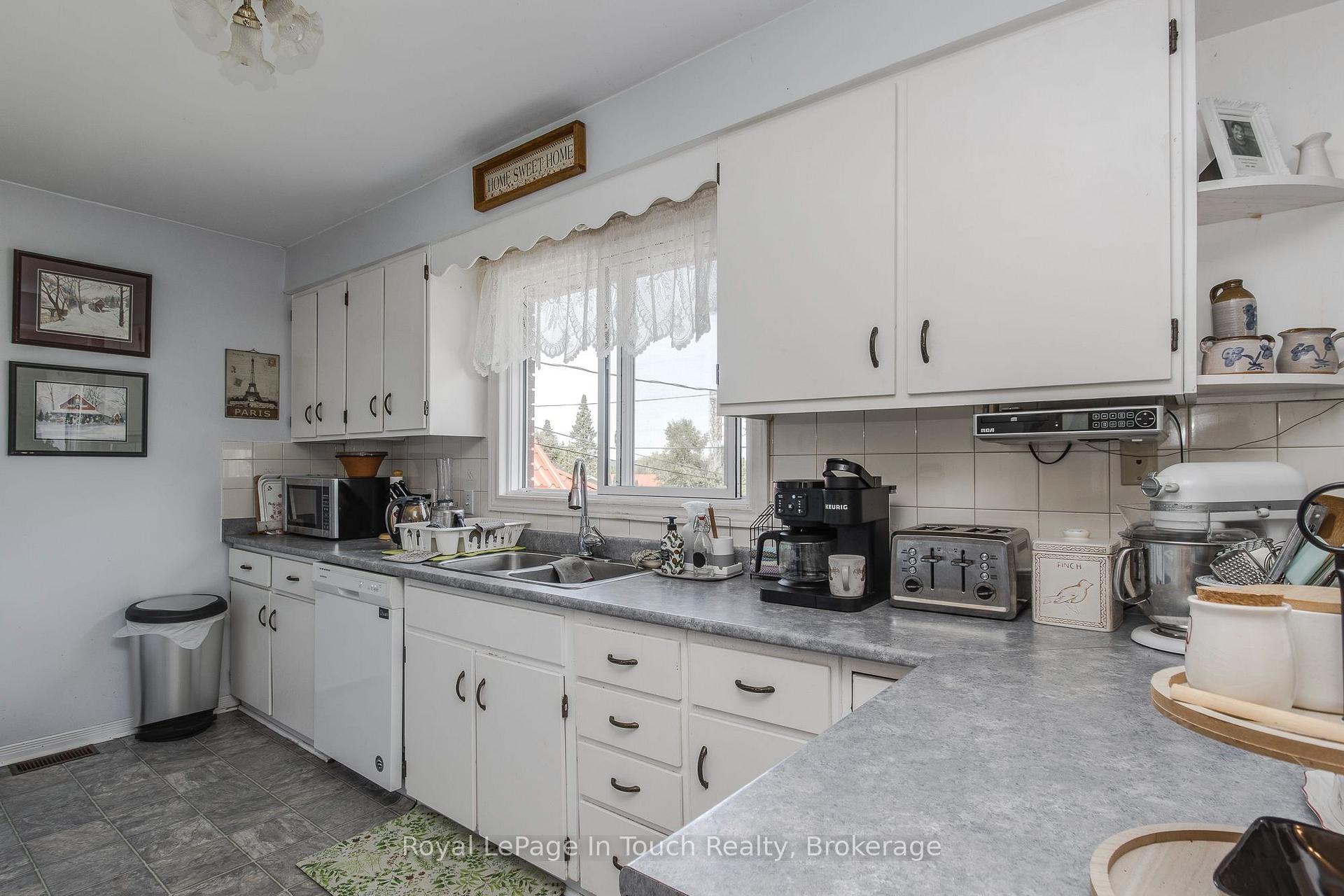 Photo 20 of 33 Grandview Road, Tay, Rural Tay — HOMEH