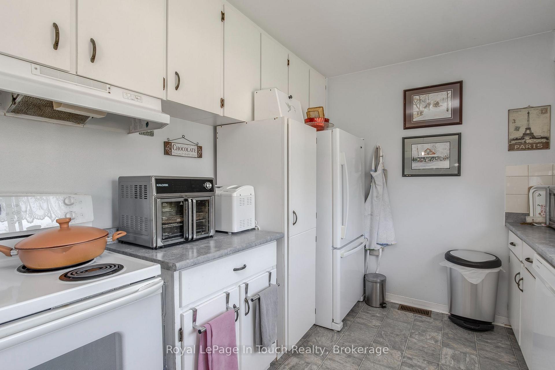 Photo 21 of 33 Grandview Road, Tay, Rural Tay — HOMEH